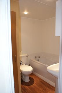 Lake Log Cabin - Fountain Lake Lodge Master Bedroom En-suite Bathroom